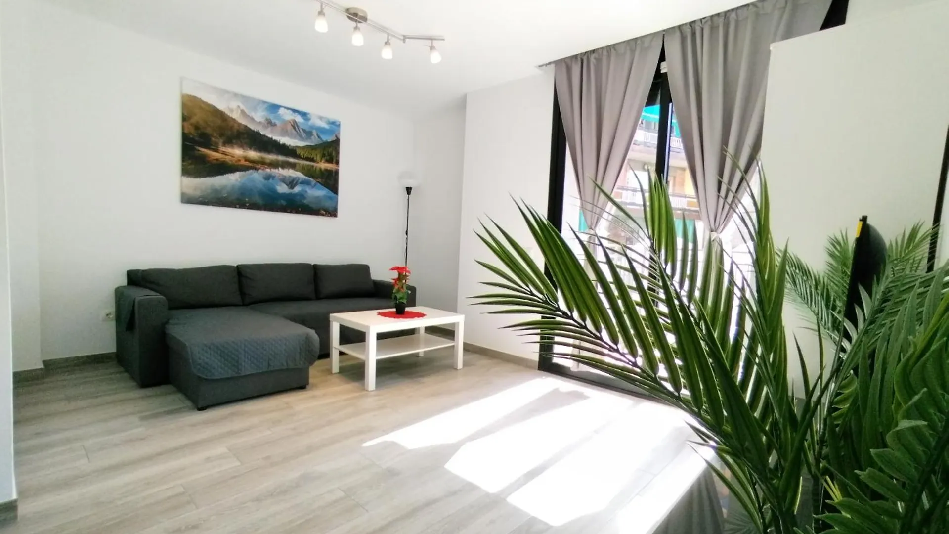Nicolle Apartment Lloret De Mar