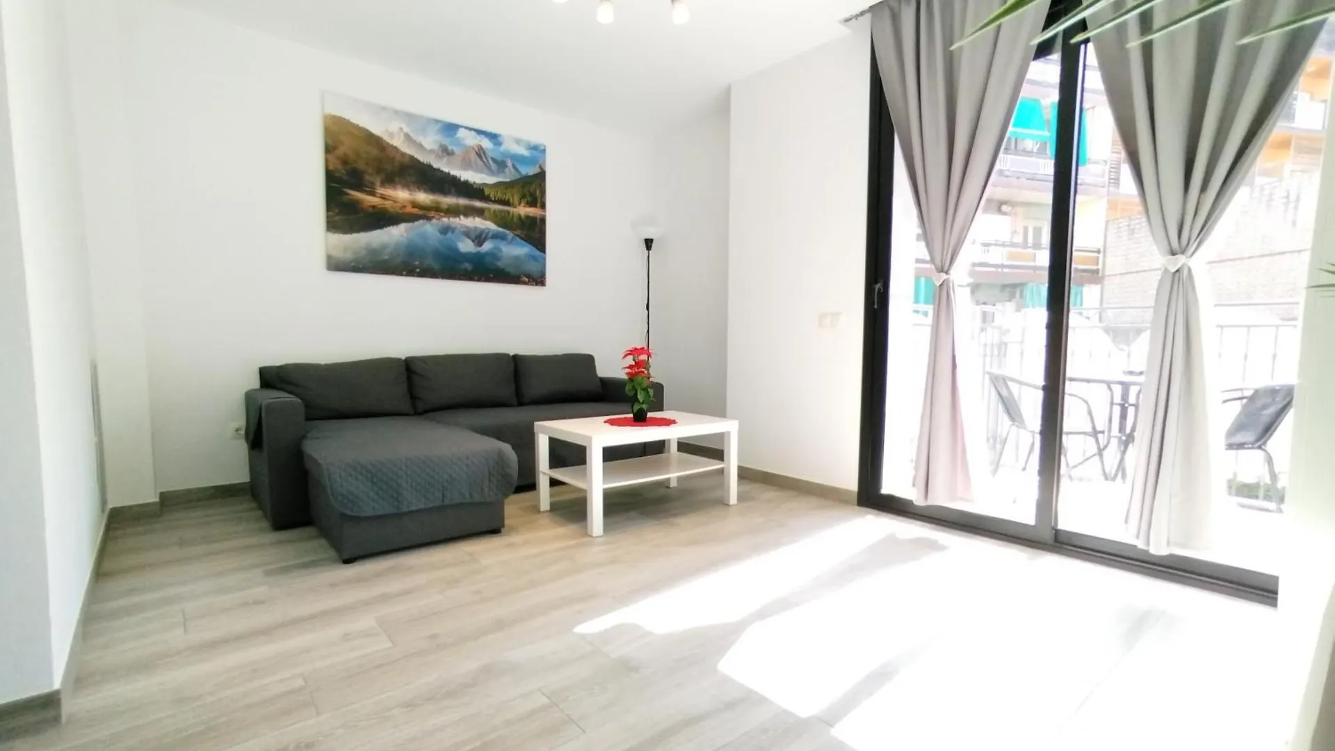 Nicolle Apartment Lloret De Mar 0*,  Hiszpania